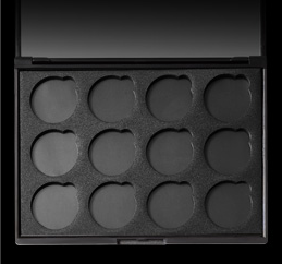 12 Well Empty Eyeshadow Palette
